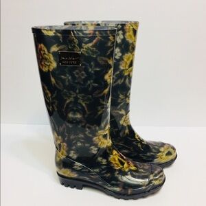 Nicole Miller New York Rain Boots. Size 5